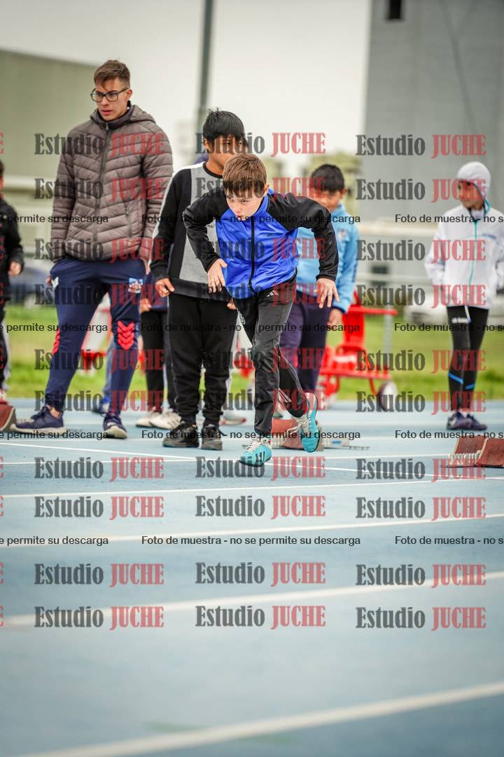 Fotos de los 50 m llanos de varones - U12