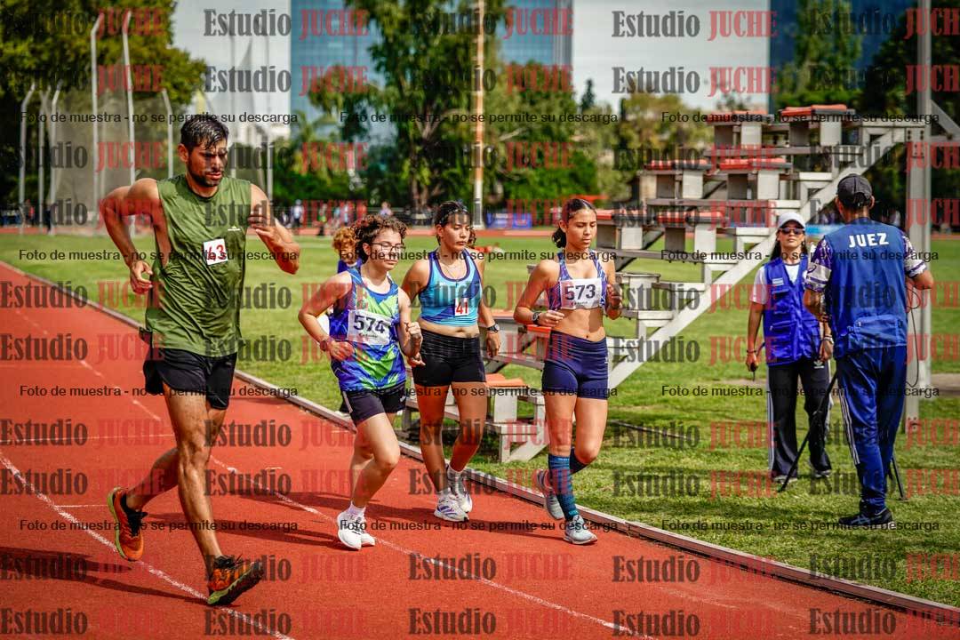 Fotos de la marcha de mujeres y varones