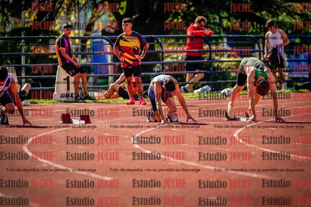 Fotos de los 100 m llanos de varones
