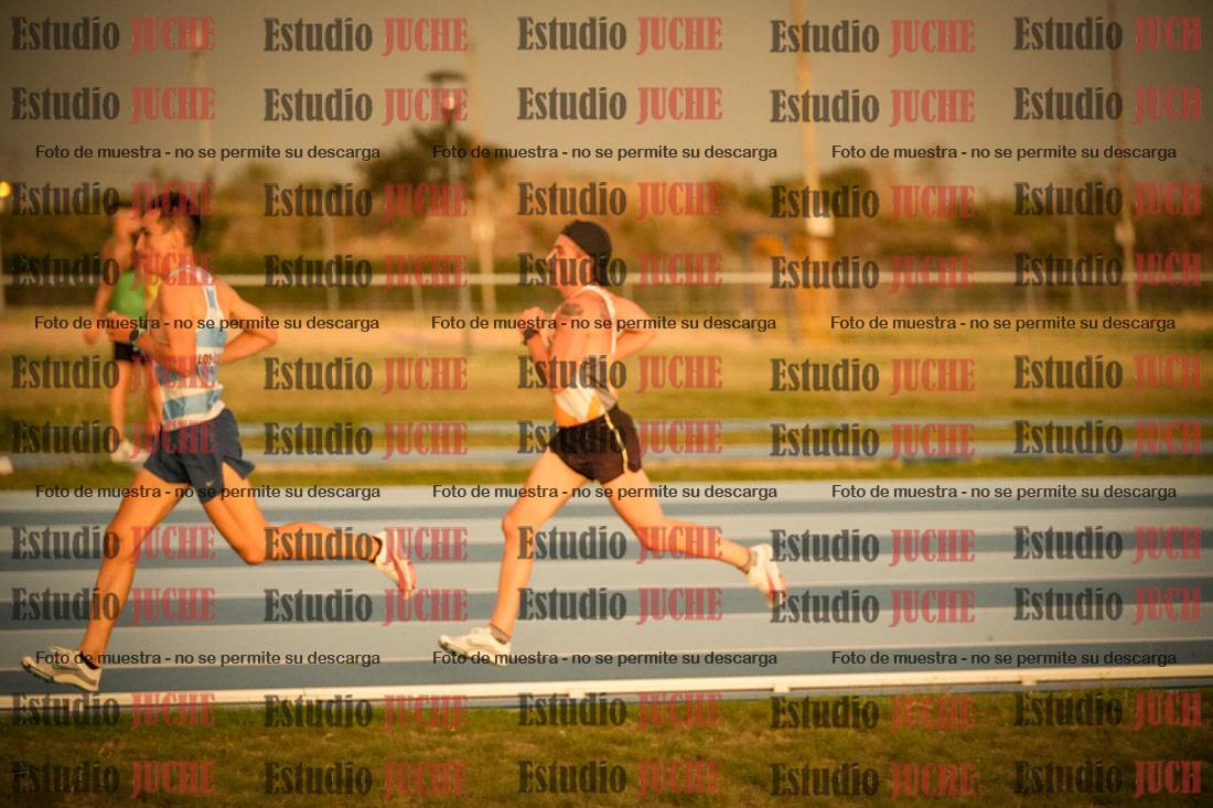 Fotos de los 3000 m llanos de varones