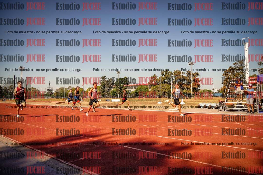 Fotos de los 200 m llanos de varones