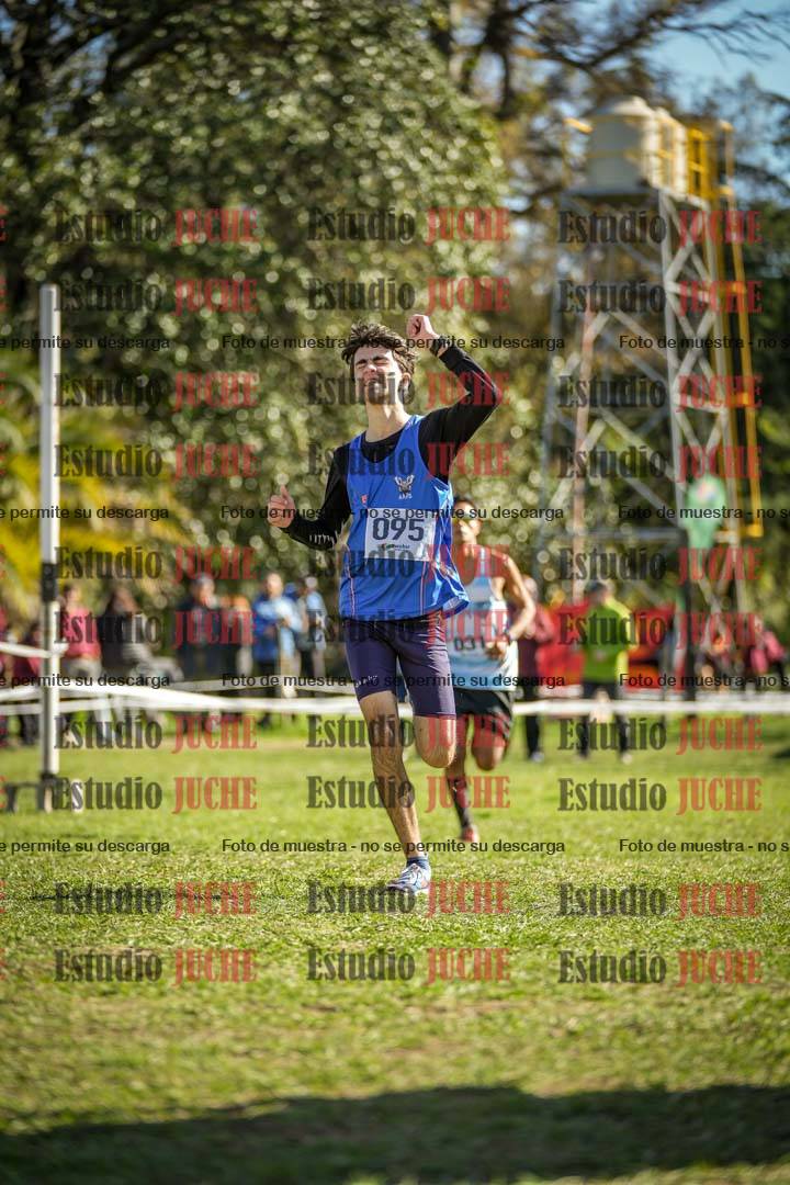 Fotos de la llegada del cross de 6000 m