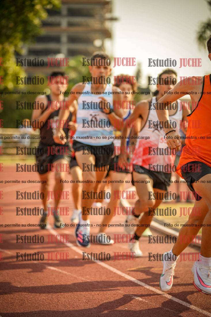 Fotos de los 1500 m llanos de varones