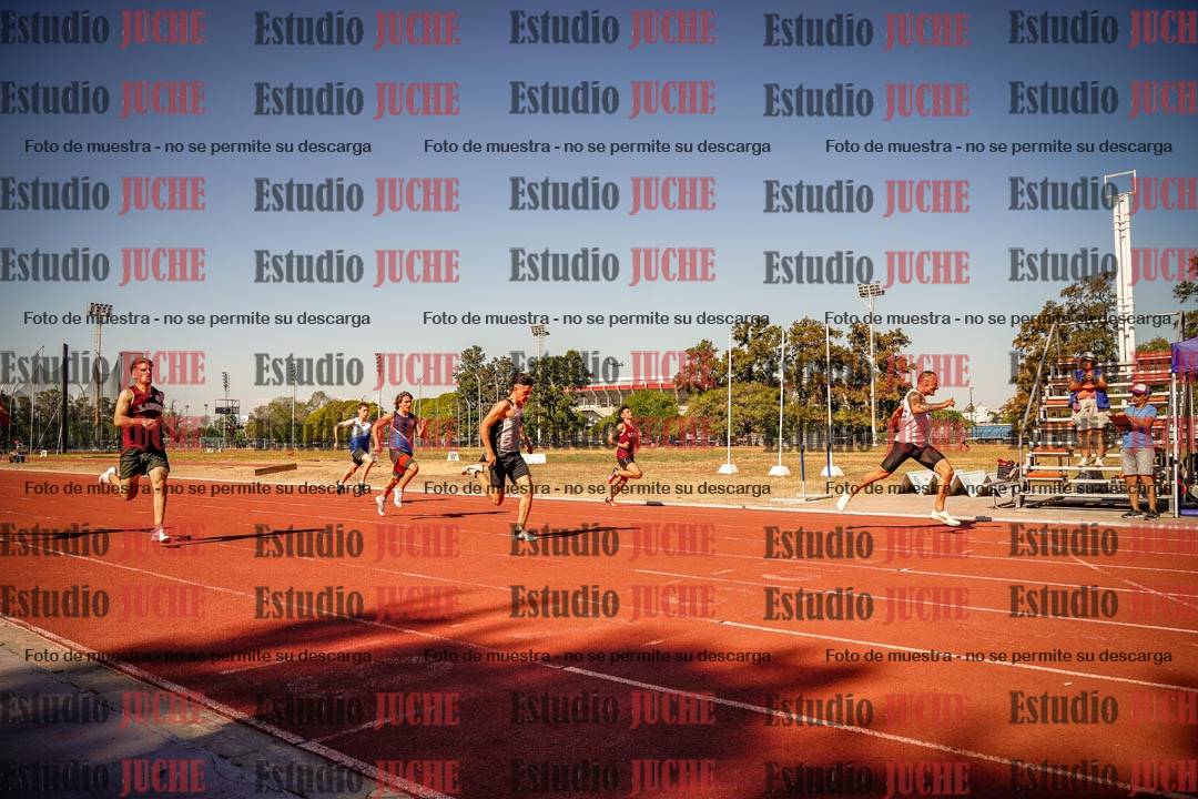 Fotos de los 200 m llanos de varones