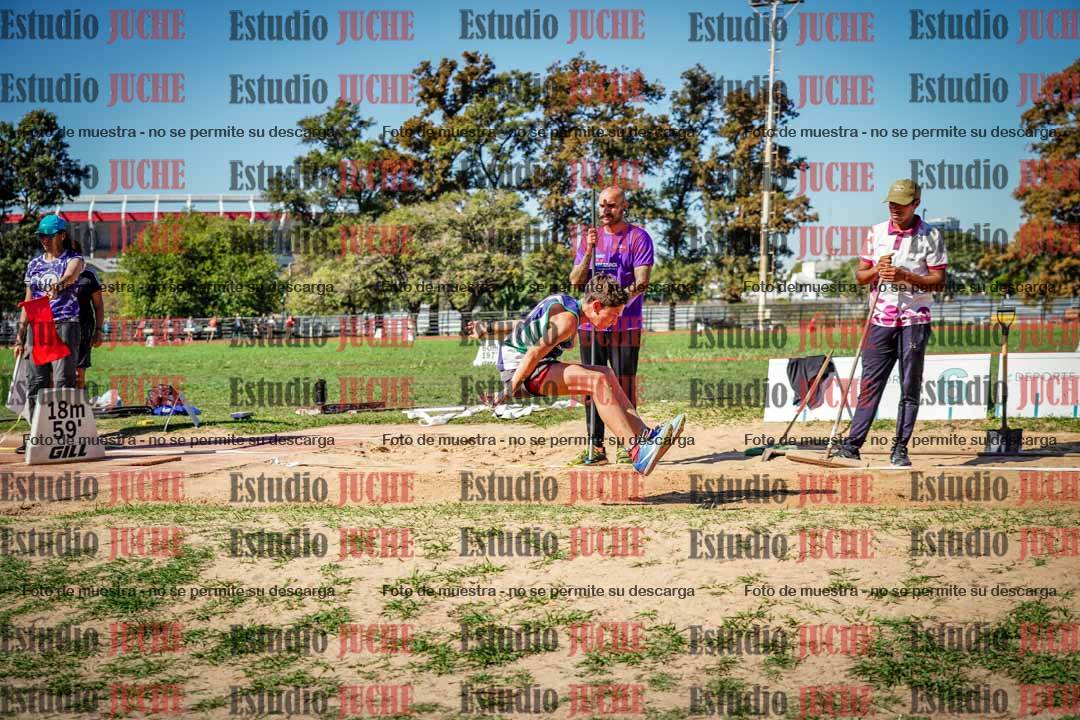 Fotos del salto en largo de varones - incluye U16