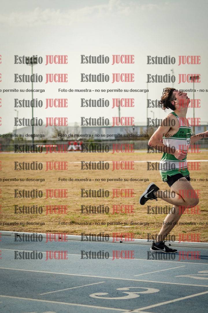Fotos de los 800 m llanos de varones