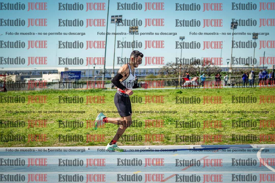 Fotos de los 5000 m llanos de mujeres y varones