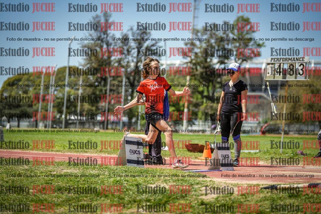 Fotos del salto en largo de varones - (incluye octatlón)
