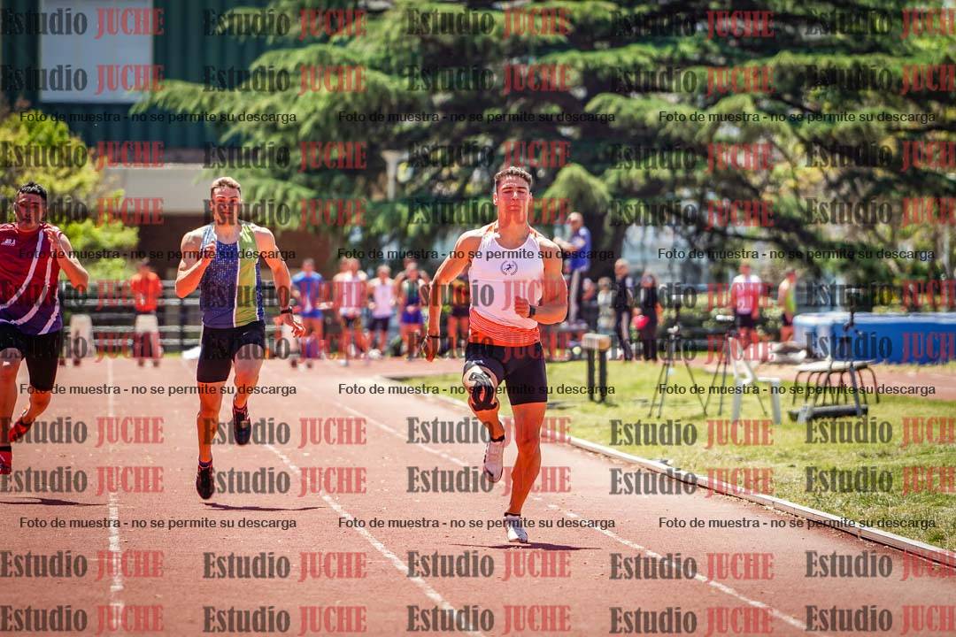 Fotos de los 100 m llanos de varones