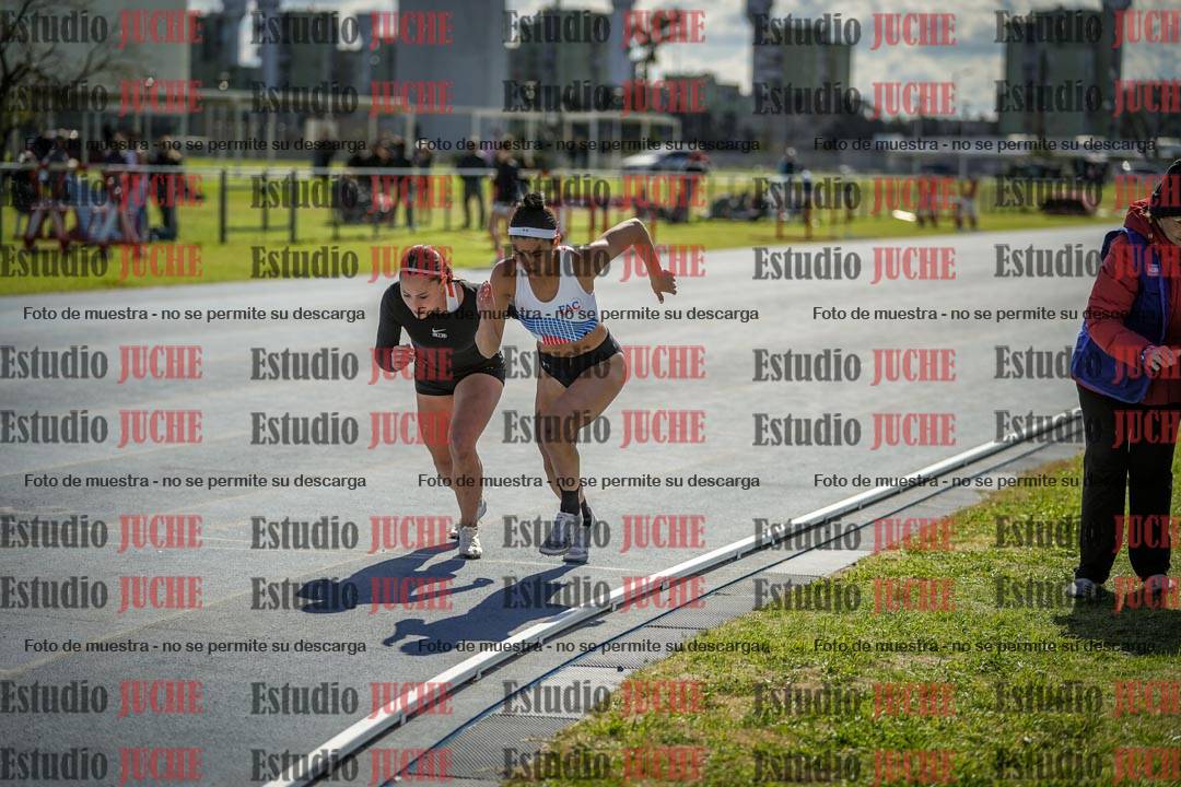 Fotos de los 800 m llanos de mujeres - heptatlón 7