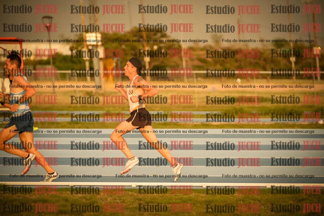 Fotos de los 3000 m llanos de varones