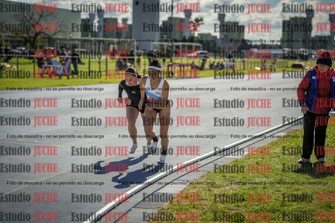 Fotos de los 800 m llanos de mujeres - heptatlón 7