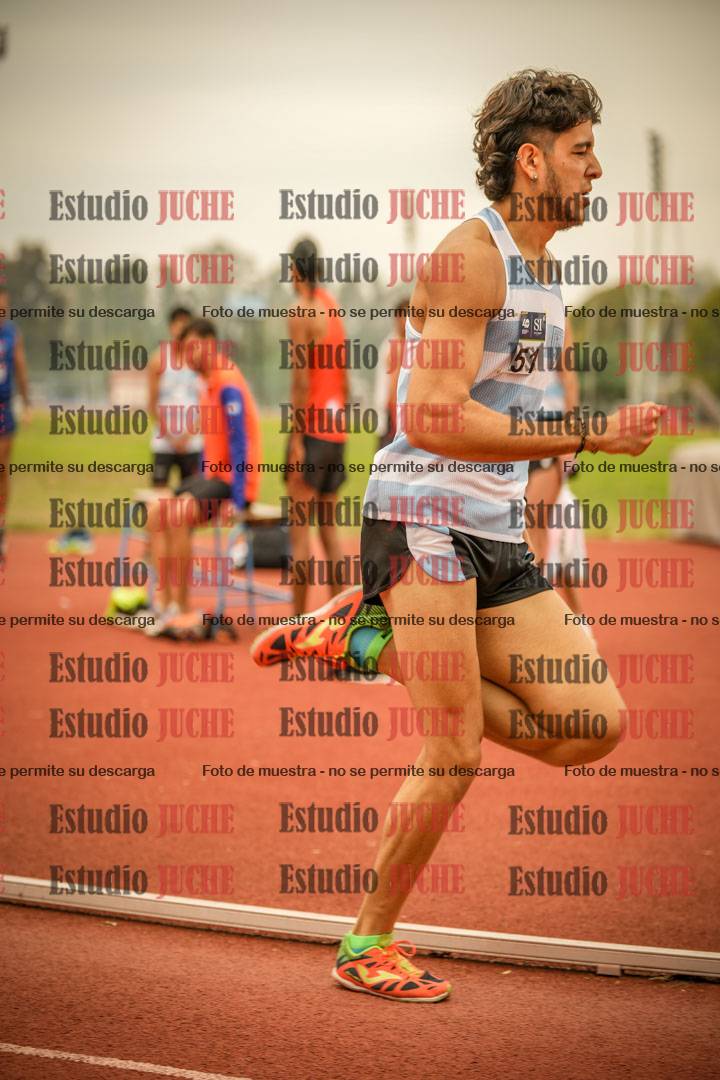 Fotos de los 800 m llanos de varones
