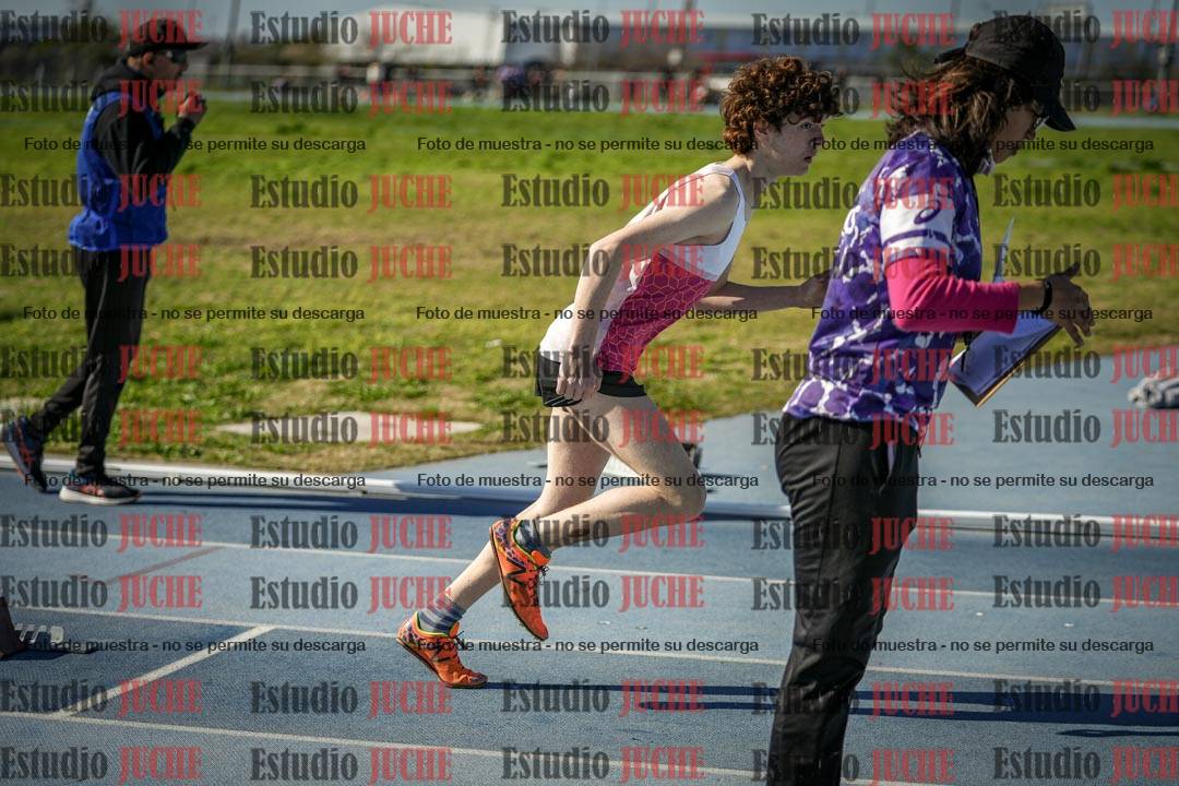 Fotos de los 400 m llanos de varones
