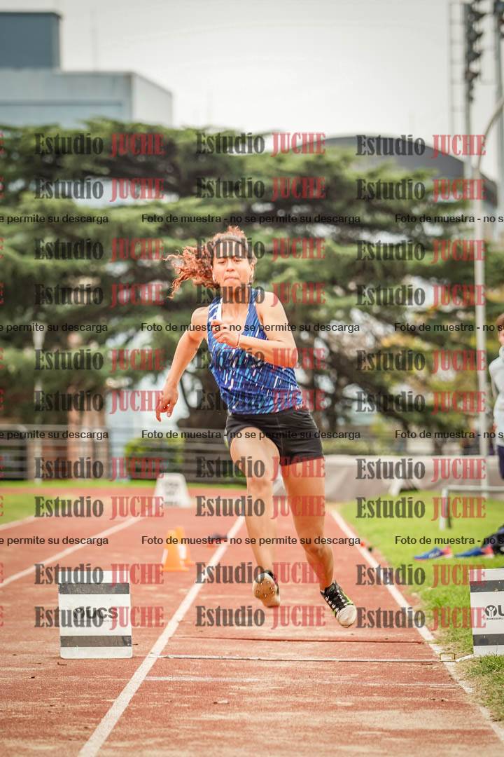 Fotos del salto triple de mujeres y varones - todas las tablas