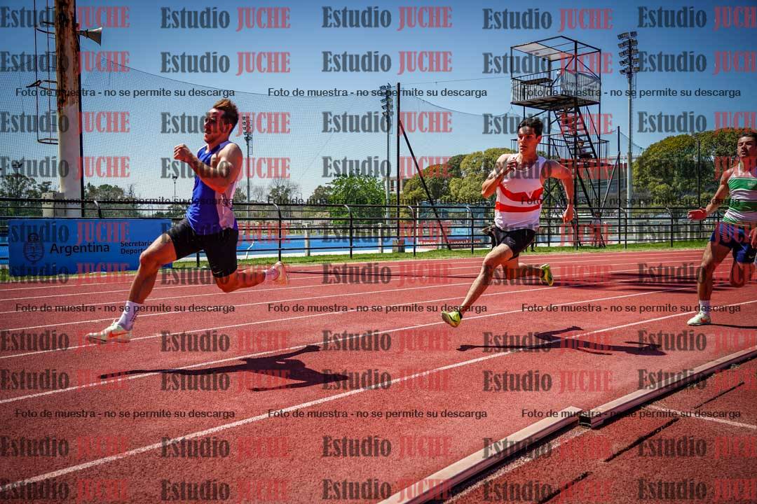 Fotos de los 200 m llanos de varones