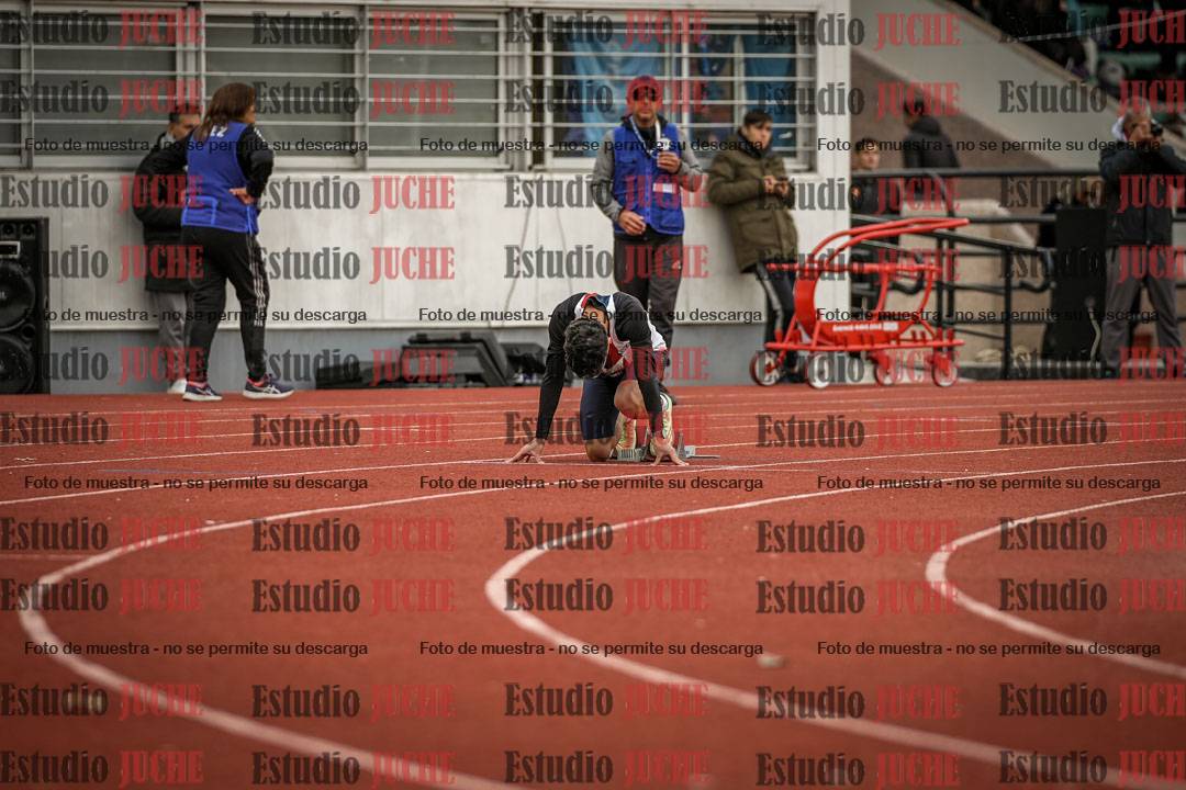 Fotos de los 400 m llanos de varones