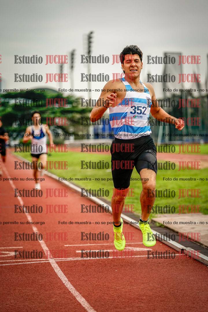 Fotos de los 800 m llanos de varones