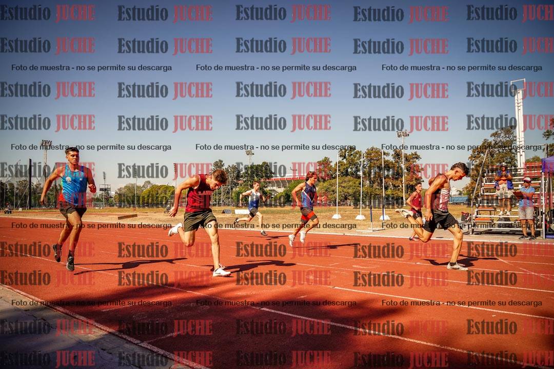 Fotos de los 200 m llanos de varones