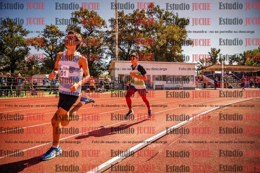 Fotos de los 600 m llanos de varones