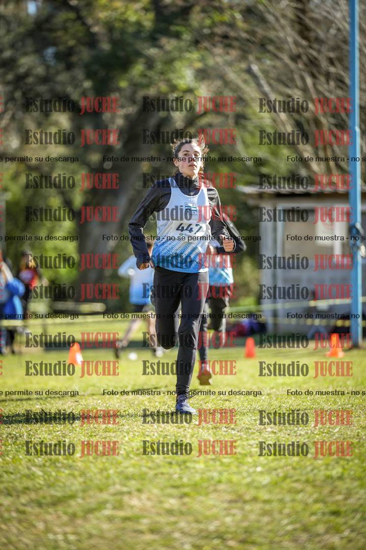 Fotos de la llegada del cross de 2000 m