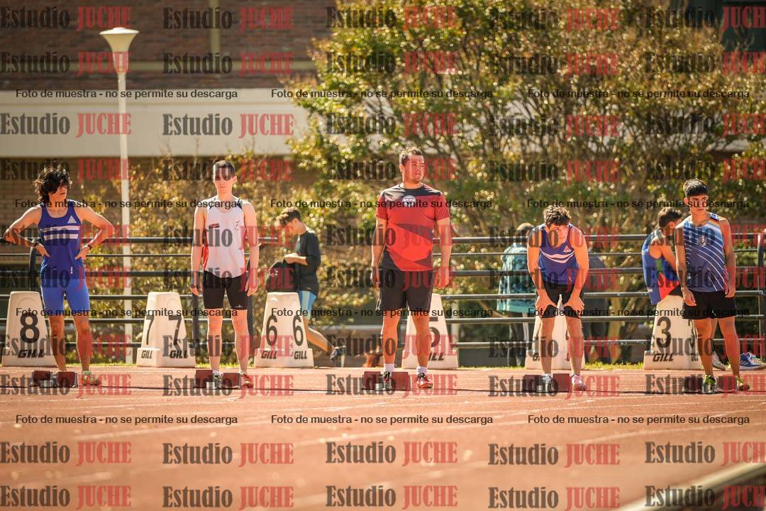 Fotos de los 100 m llanos de varones