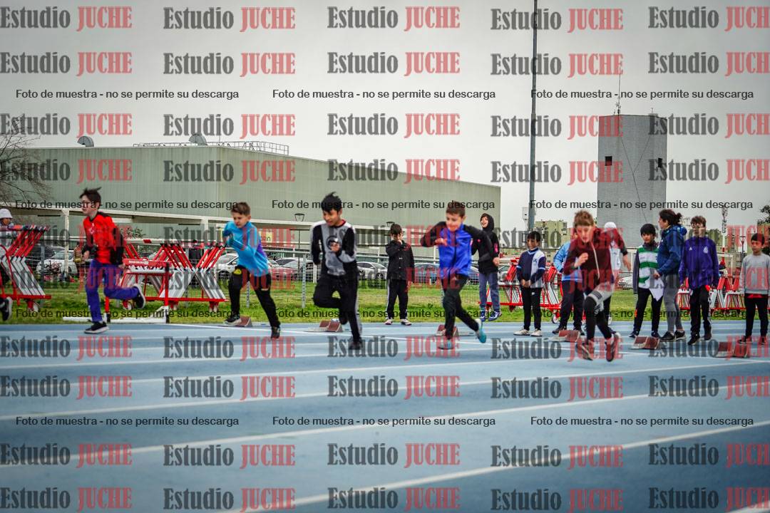 Fotos de los 50 m llanos de varones - U12