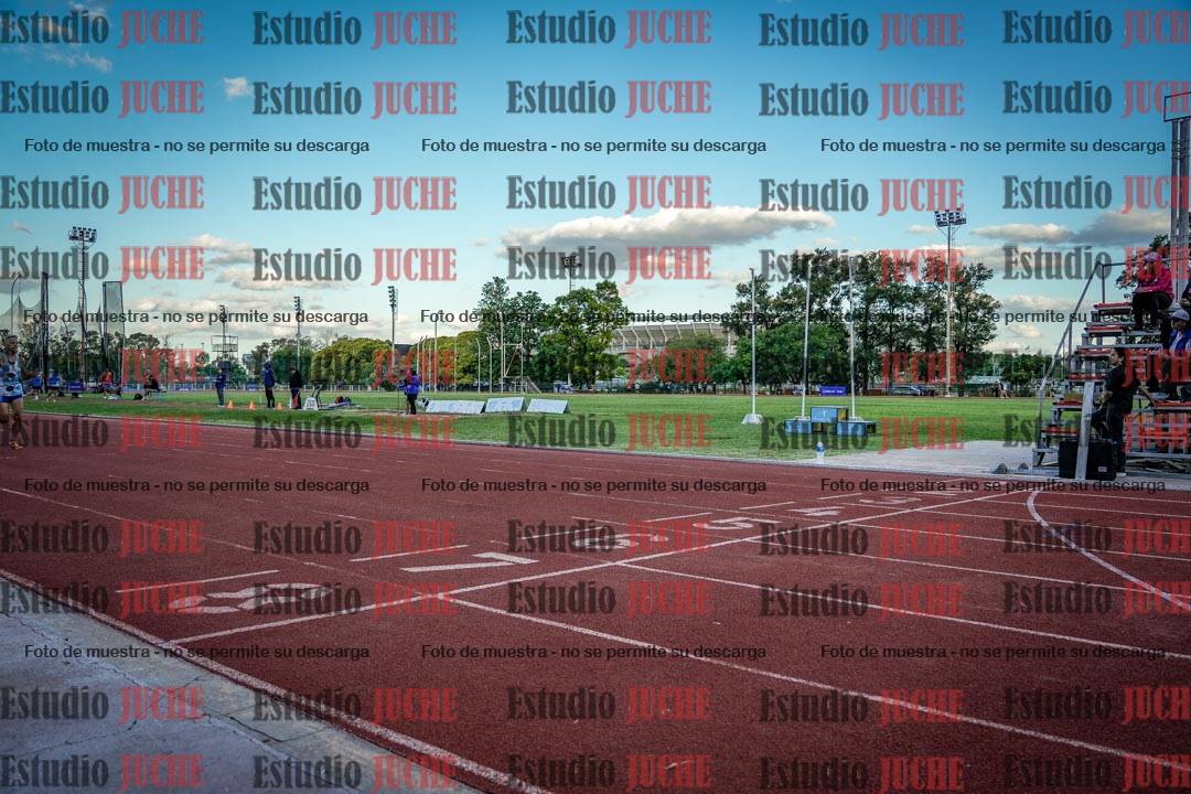 Fotos de los 400 m llanos de varones
