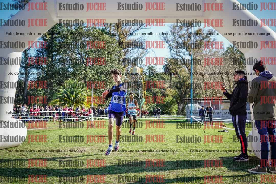 Fotos de la llegada del cross de 6000 m