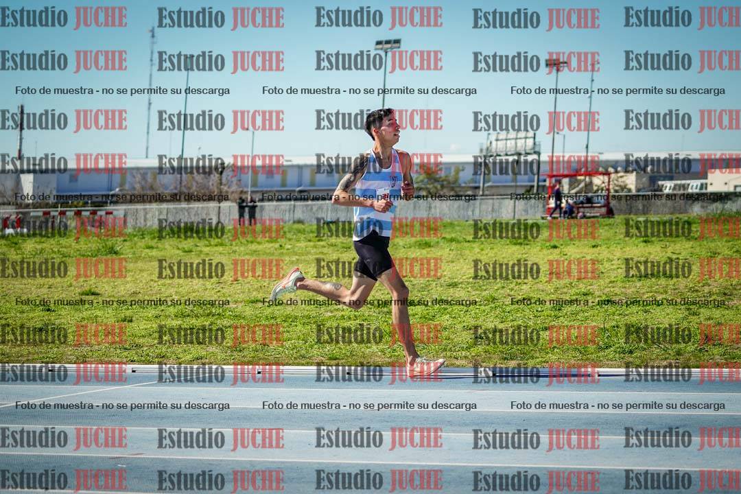 Fotos de los 5000 m llanos de mujeres y varones