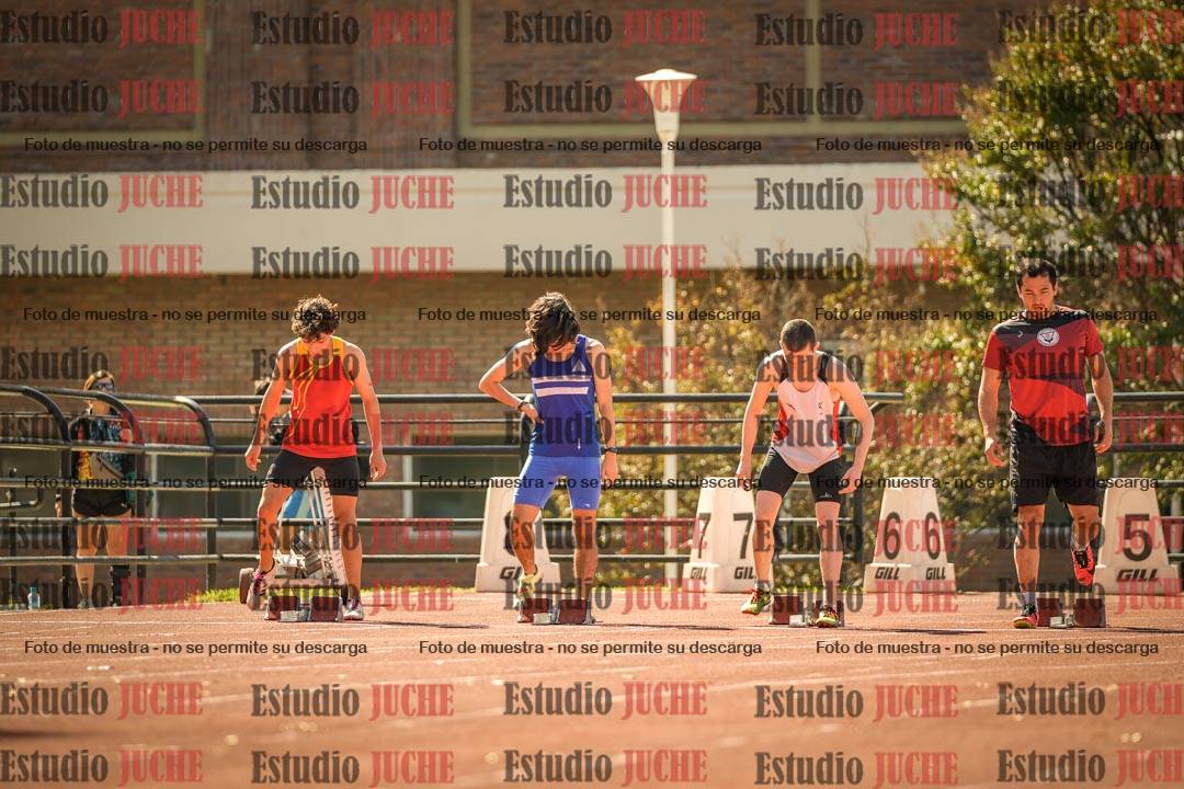 Fotos de los 100 m llanos de varones
