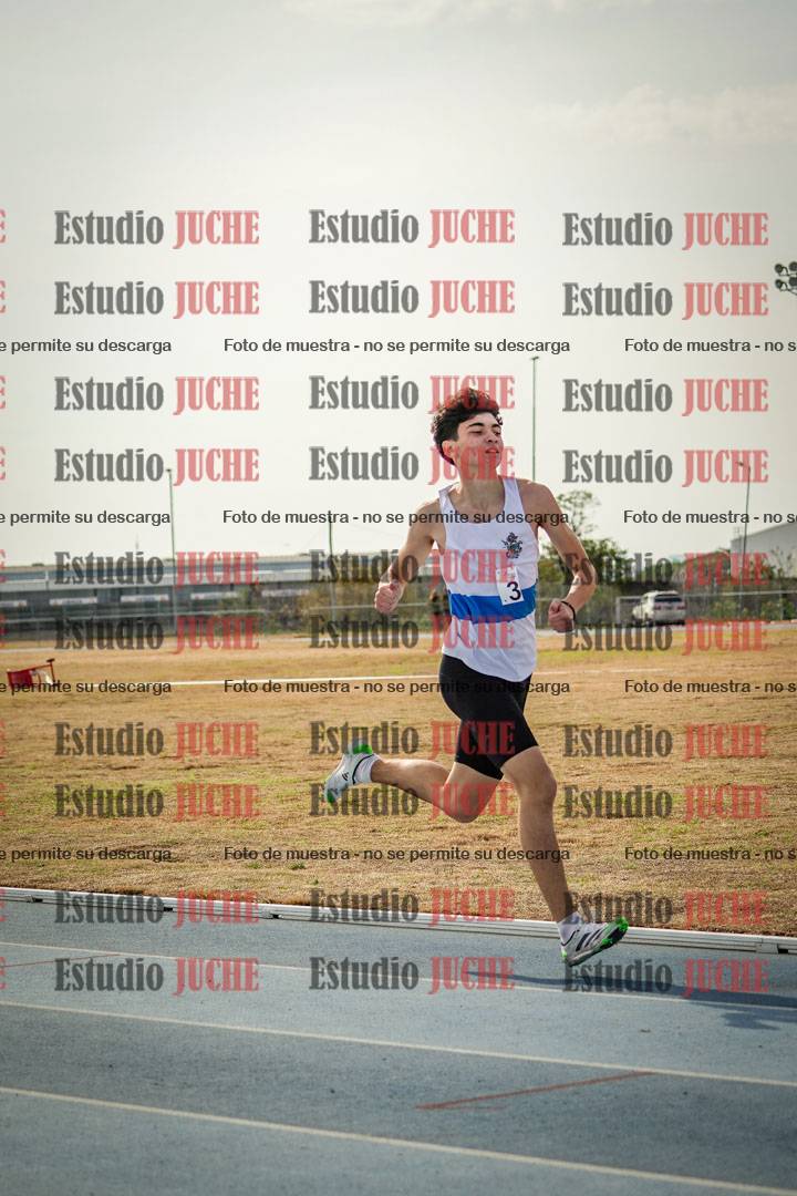 Fotos de los 800 m llanos de varones