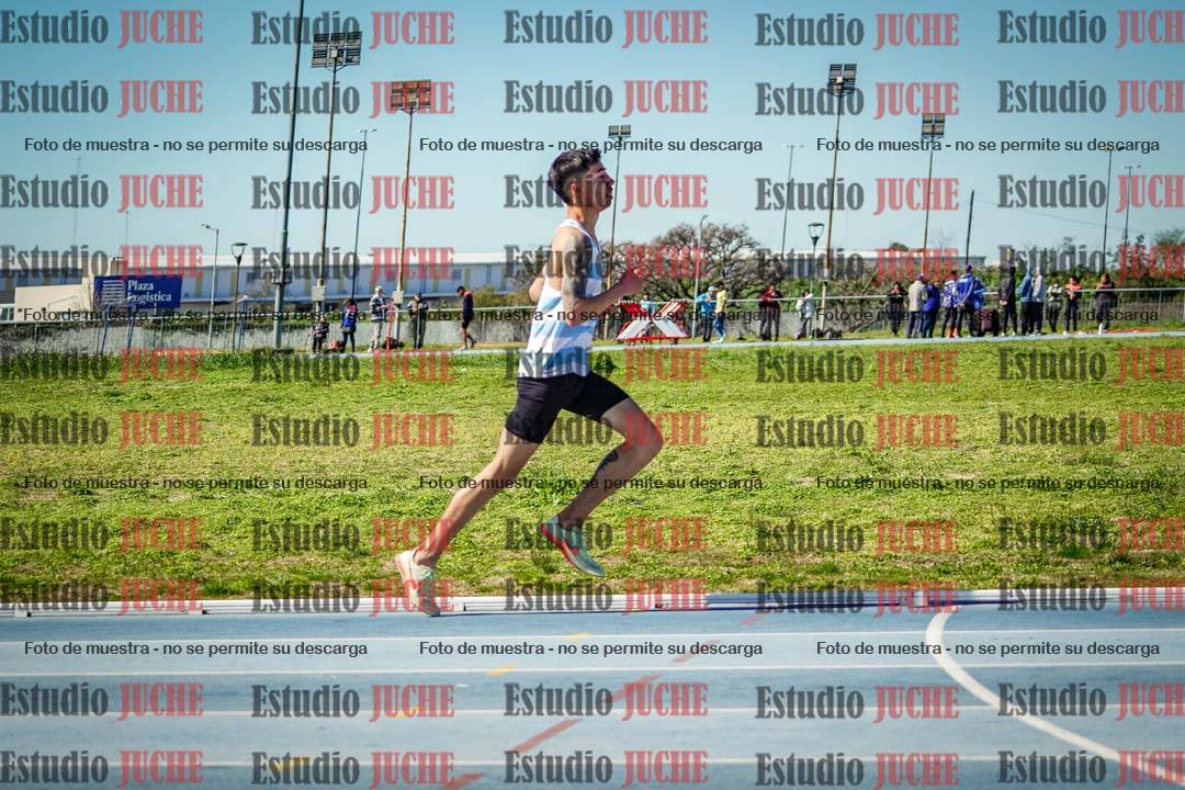 Fotos de los 5000 m llanos de mujeres y varones