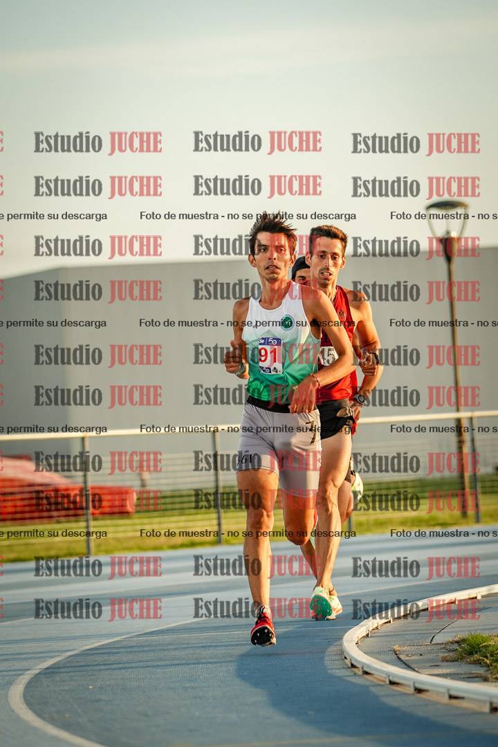 Fotos de los 3000 m llanos de varones