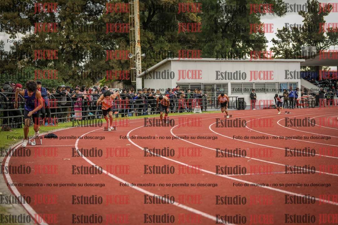 Fotos de los 400 m llanos de varones
