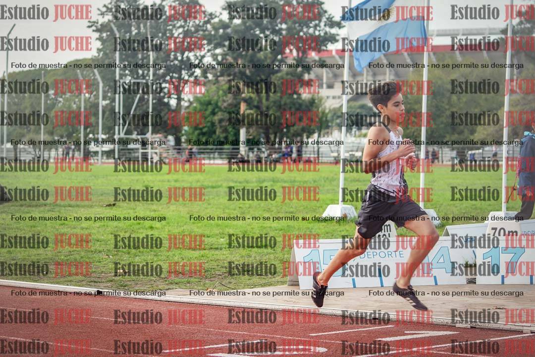 Fotos de los 600 m llanos de varones