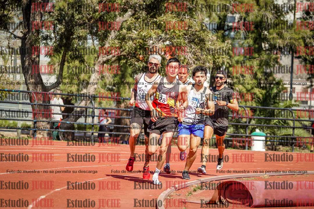 Fotos de los 1500 m llanos de varones