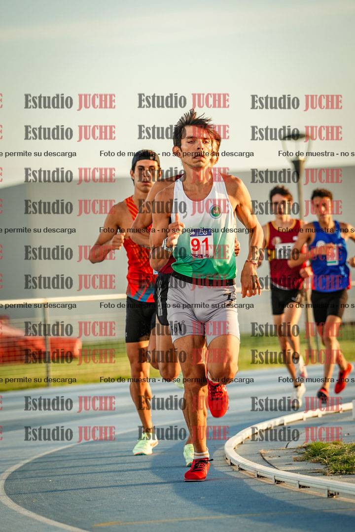 Fotos de los 3000 m llanos de varones