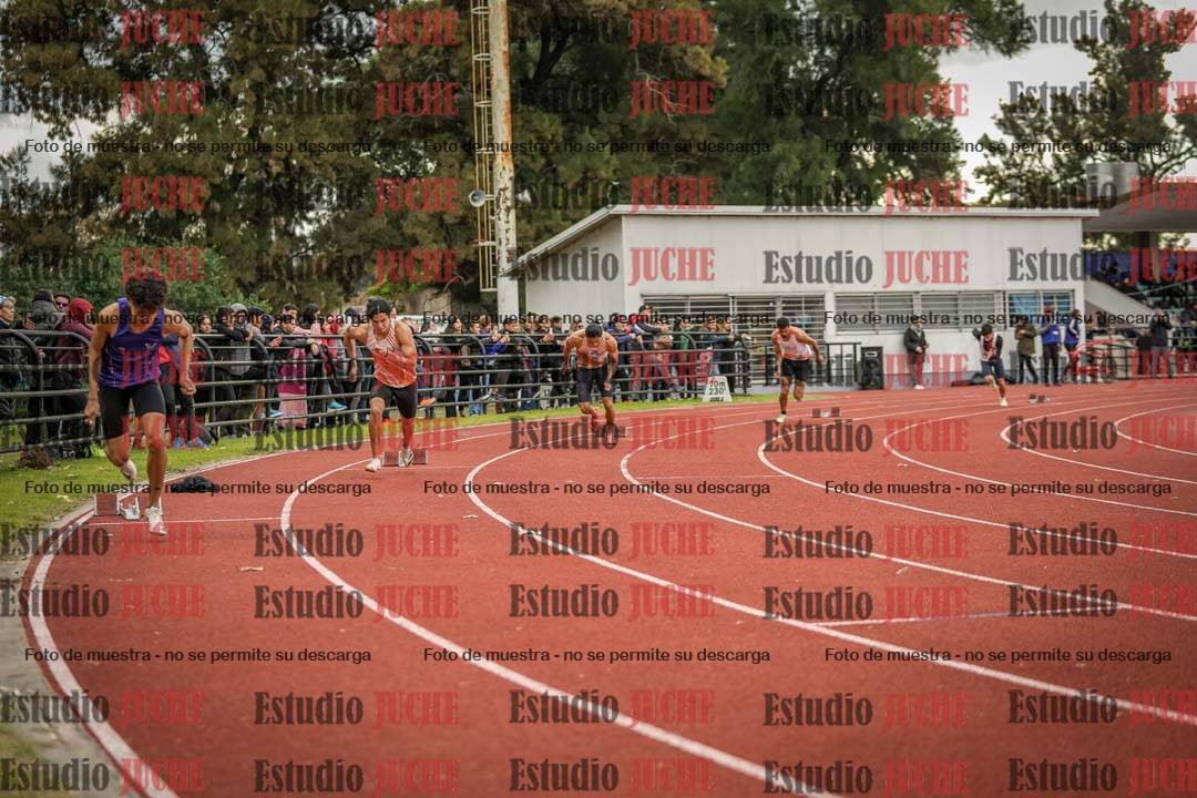 Fotos de los 400 m llanos de varones