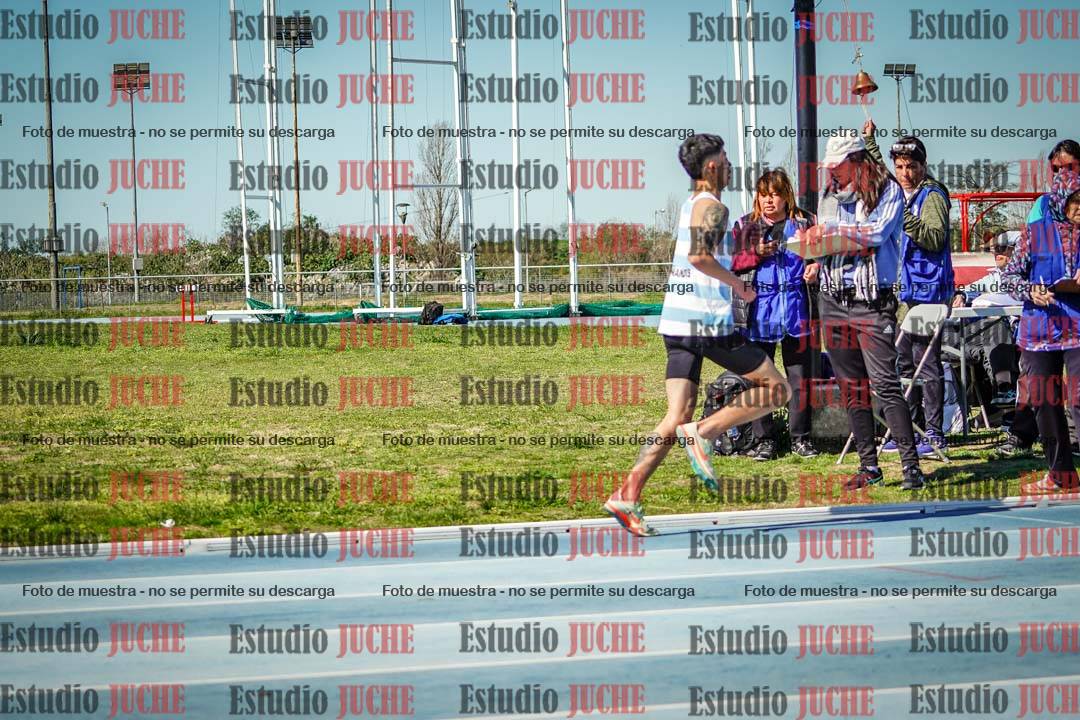 Fotos de los 5000 m llanos de mujeres y varones