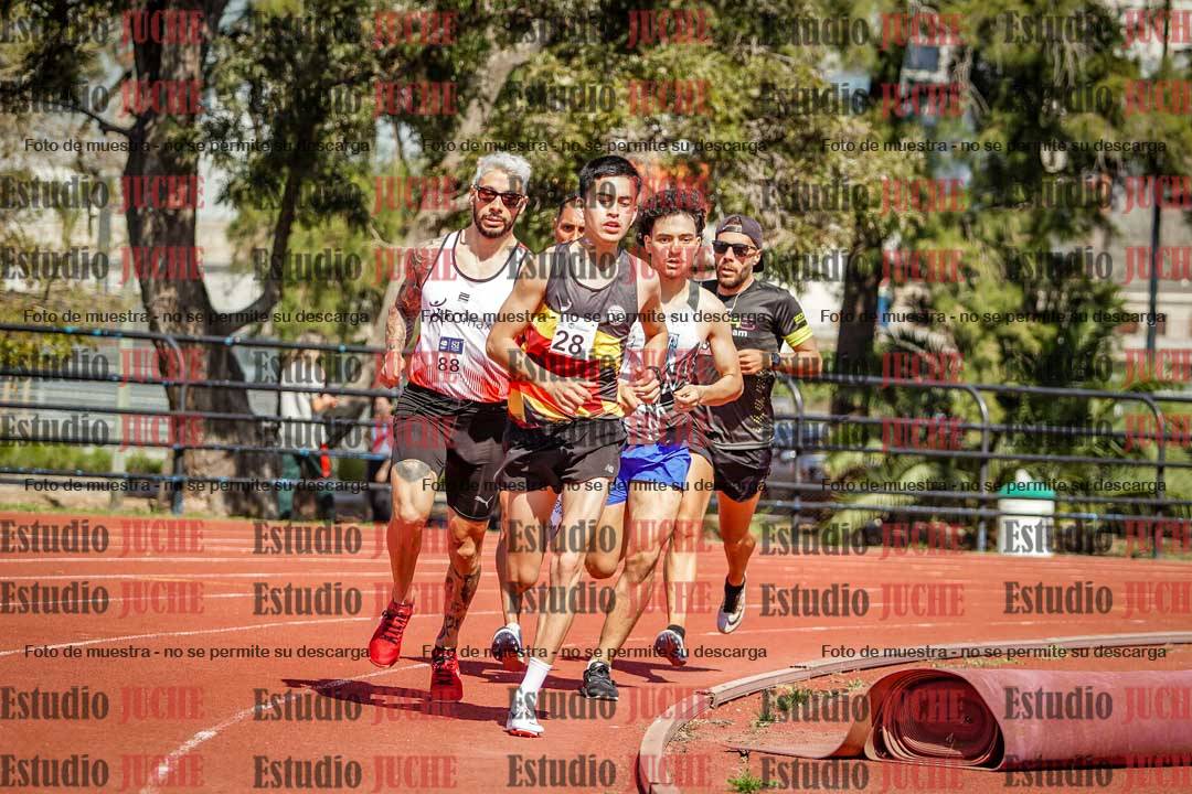 Fotos de los 1500 m llanos de varones