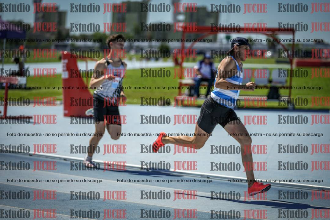 Fotos de los 800 m llanos de varones