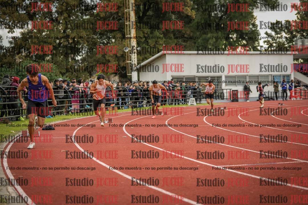 Fotos de los 400 m llanos de varones