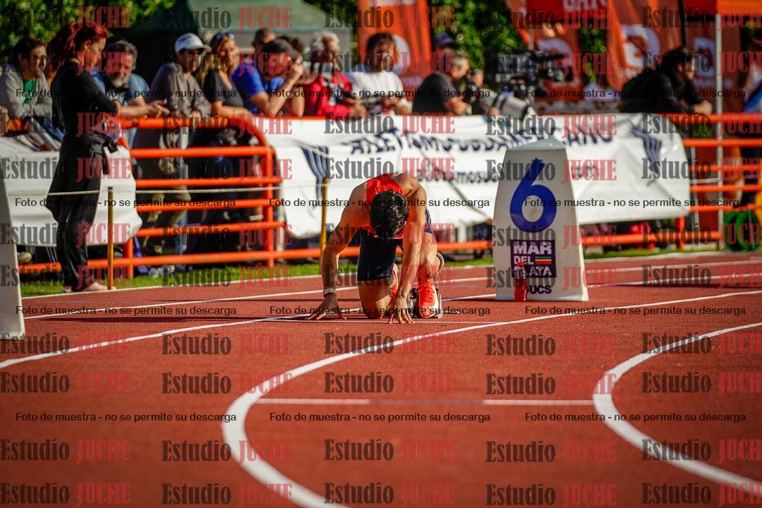 Fotos de los 400 m con vallas de varones