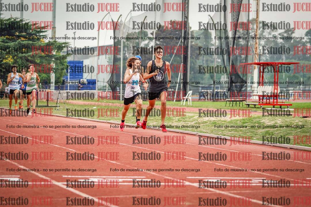Fotos de los 800 m llanos de varones