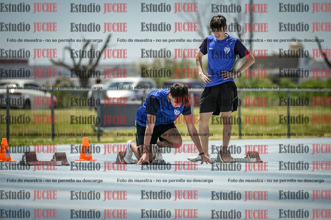 Fotos de los 100 m llanos de varones