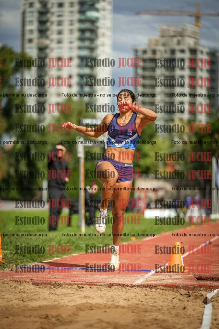 Fotos del salto en largo - mujeres mayores