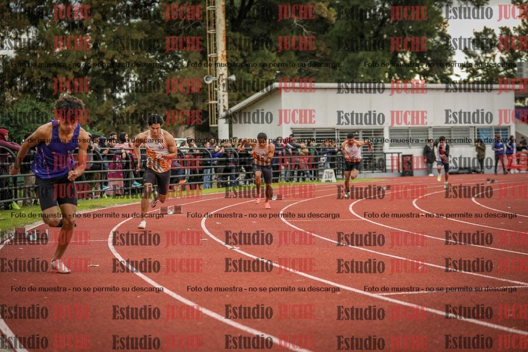 Fotos de los 400 m llanos de varones