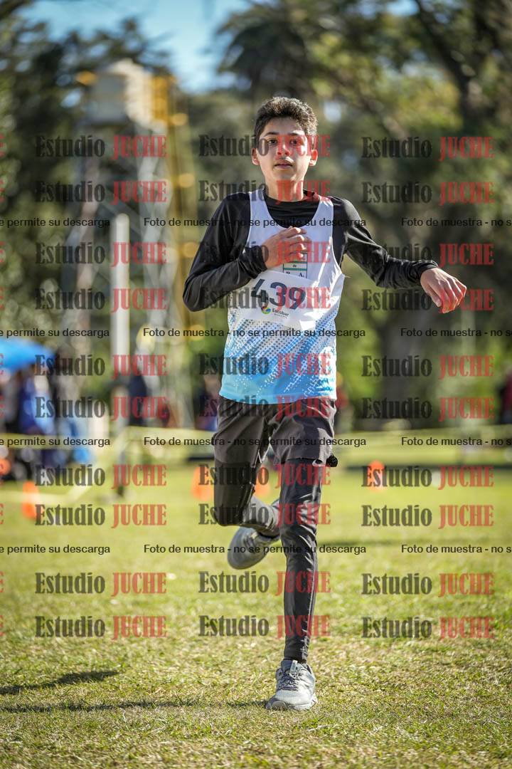 Fotos de la llegada del cross de 2000 m