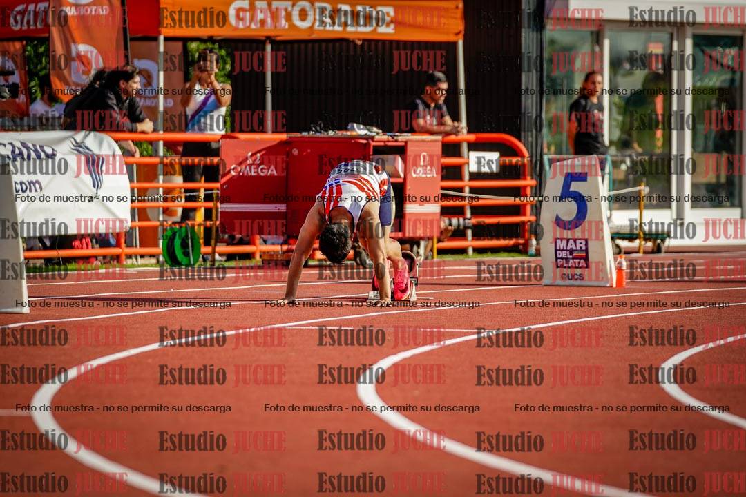 Fotos de los 400 m con vallas de varones